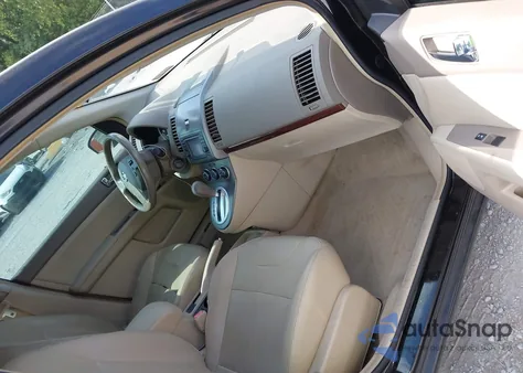 2010 Nissan Sentra 2.0Sl z USA, uszkodzony, nr VIN 3N1AB6AP5AL679011